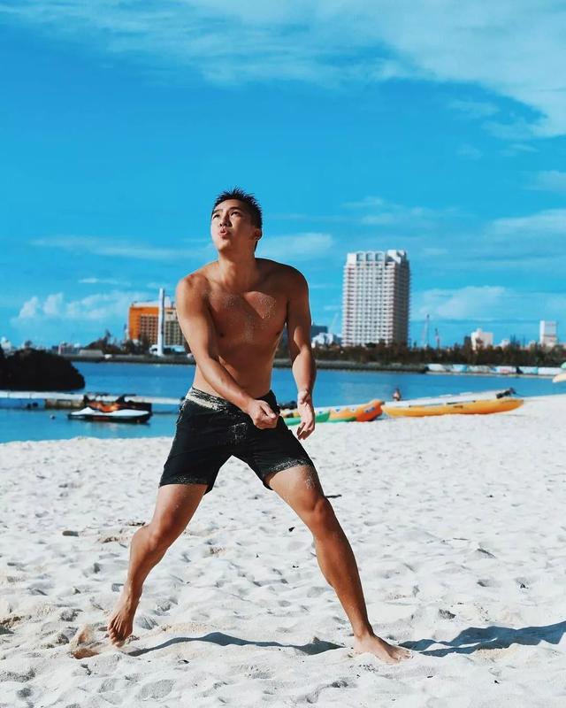 被爆是青峰的前男友?男模刘雨凯这身材也太可以了吧