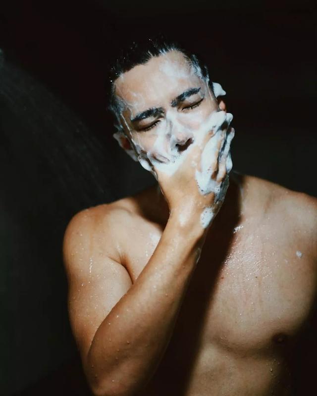 被爆是青峰的前男友?男模刘雨凯这身材也太可以了吧