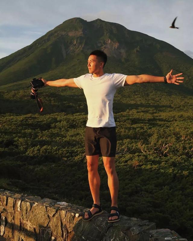 被爆是青峰的前男友?男模刘雨凯这身材也太可以了吧