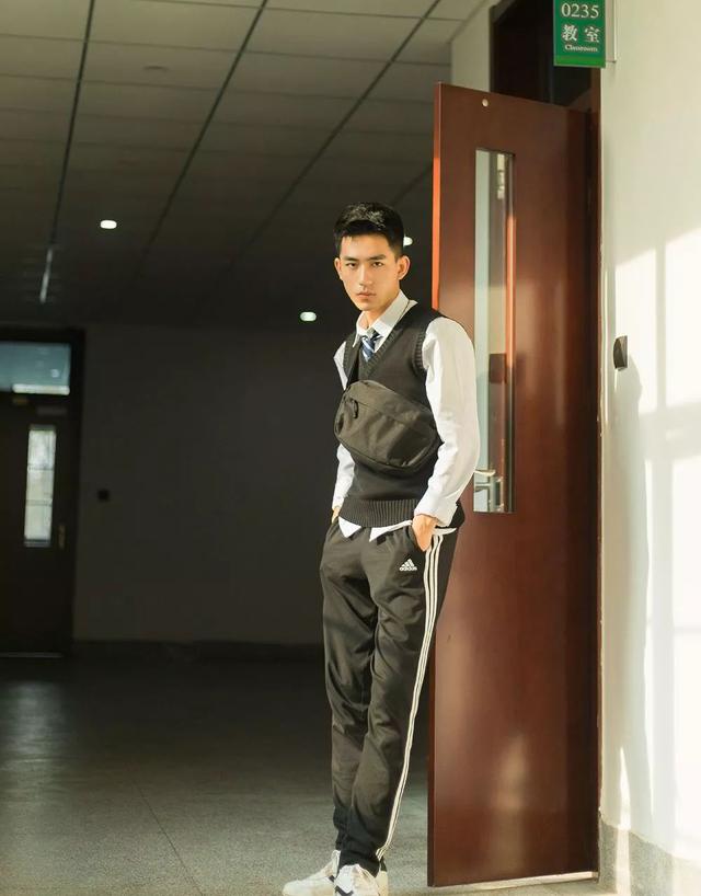 南京林业大学97年的校草!青春气息扑面而来