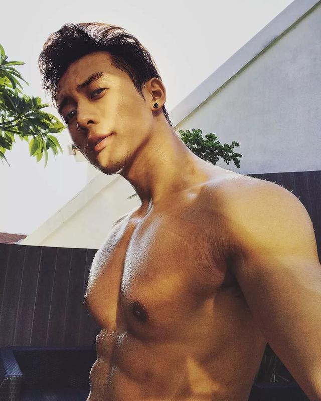 189CM体育生转战娱乐圈,实力强大被导演万里挑一