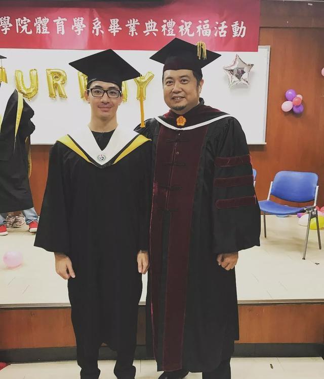 泳池偶遇的175cm的肌肉男,竟然是一名正宗的体育生