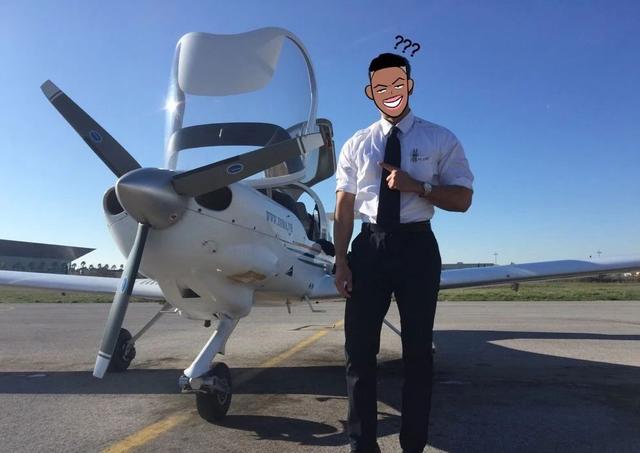 飞行员衣服下藏着这样的身材,荷尔蒙旺盛的男人