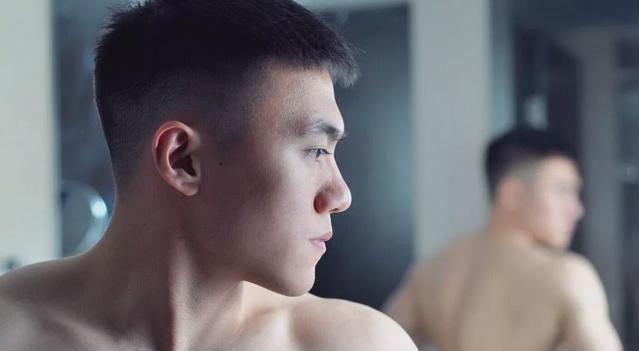 185CM东北电力大学肌肉男谢松锤,他的视频你看过吗?