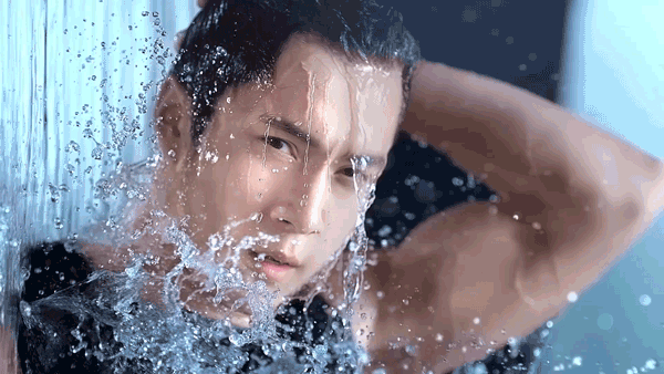 韩东君这完美的身材,连男明星都为他点赞