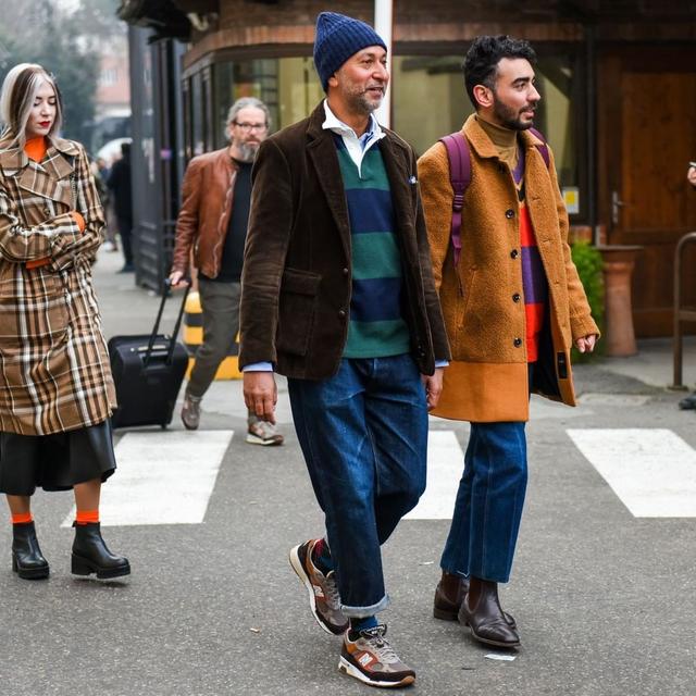 冬天穿腻了小脚裤?试试这3类阔腿裤,这么搭配舒适保暖又很有型