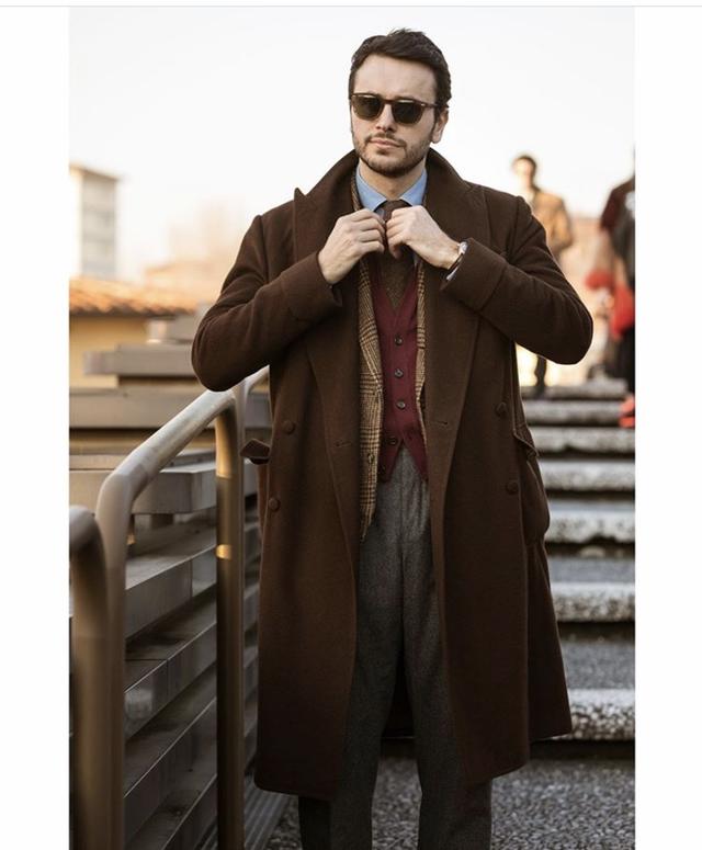 男人品位越高,在这3个方面穿的越“少”