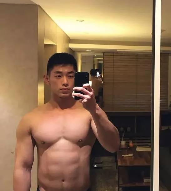 韩国网红男模硬照一览,好想把他扑倒!