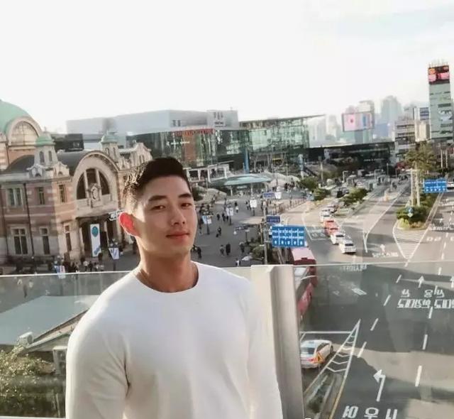 韩国网红男模硬照一览,好想把他扑倒!