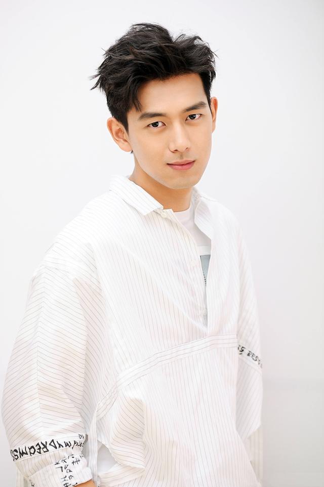 世界最帅百名帅哥,我来告诉你:肖战、十国混血儿米勒、阿兰德隆