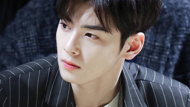 世界最帅百名帅哥,我来告诉你:肖战、十国混血儿米勒、阿兰德隆