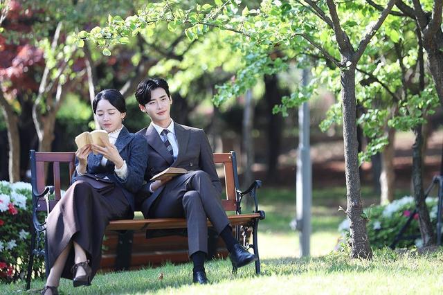 欧巴穿西装超帅,李钟硕、朴宝剑、玄彬、丁海寅……,越看越爱