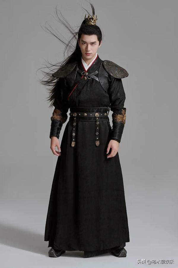 许魏洲要演古装剧了吗?黑衣劲装意气风发,高颜值俘获粉丝