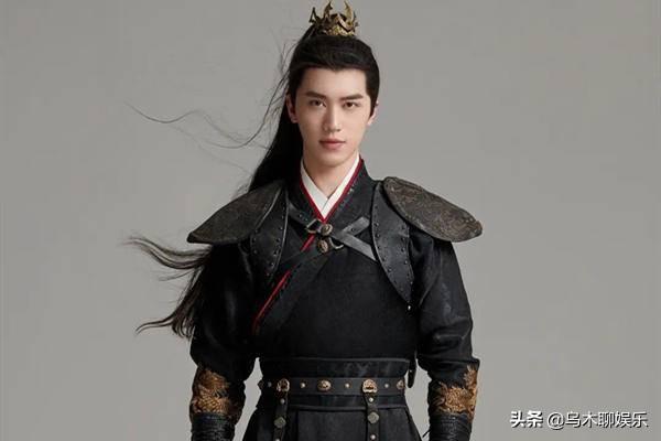 许魏洲要演古装剧了吗?黑衣劲装意气风发,高颜值俘获粉丝