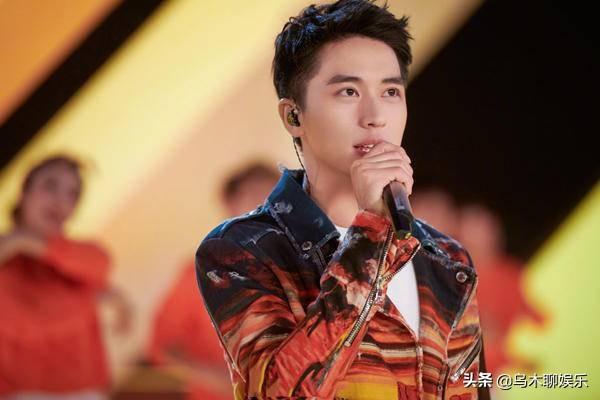 许魏洲要演古装剧了吗?黑衣劲装意气风发,高颜值俘获粉丝