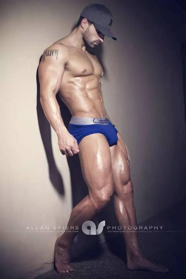 男人一定要拒绝太瘦,要有肌肉