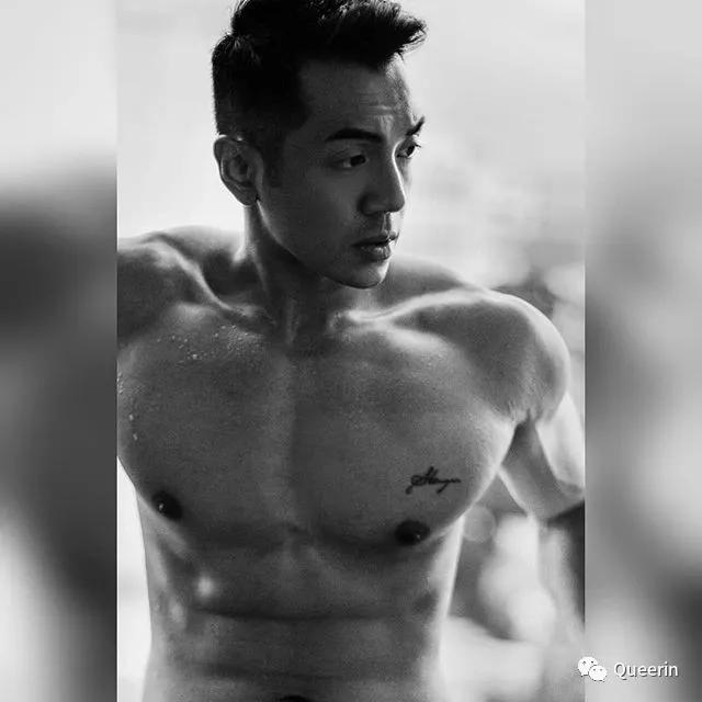 新加坡MANHUNT冠军获封杰尼龟男神!四块腹肌太抢镜