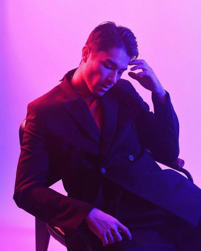 靠眼睛能隔空撩到人无法自拔,岛国最浪男模硬照一览