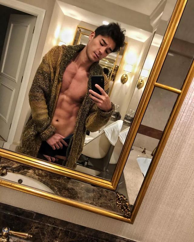 靠眼睛能隔空撩到人无法自拔,岛国最浪男模硬照一览