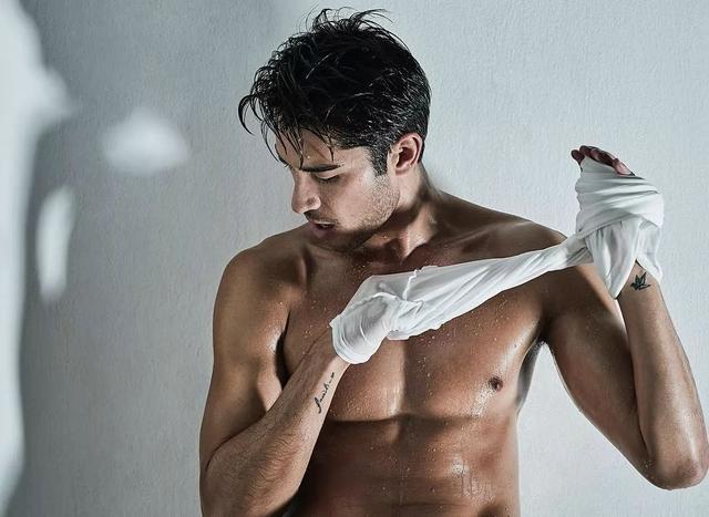 靠眼睛能隔空撩到人无法自拔,岛国最浪男模硬照一览