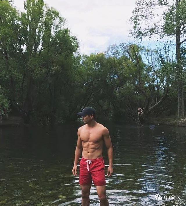 《移动迷宫》特技替身肌肉抢镜,还曾是《花木兰》李翔候选人?