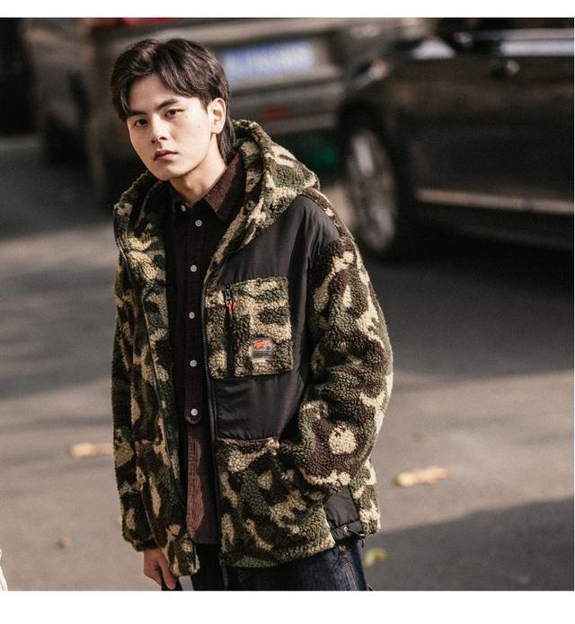 复古与街头结合,这样穿甩别人一条街