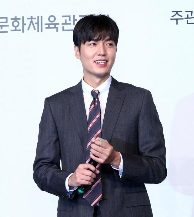 男士剪刘海发型,有哪些选择?这5种风格值得尝试