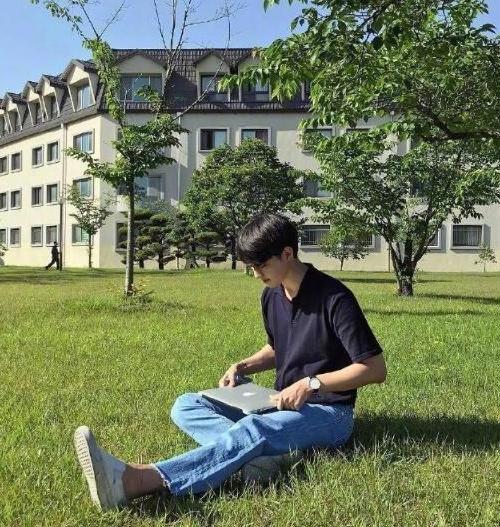 男生这样穿洋气又阳光,颜值上升好几个度,女神看到都心动了