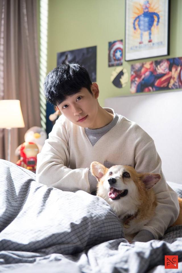 《当你沉睡时》,李钟硕的男主和丁海寅的警察小哥哥,更爱哪个