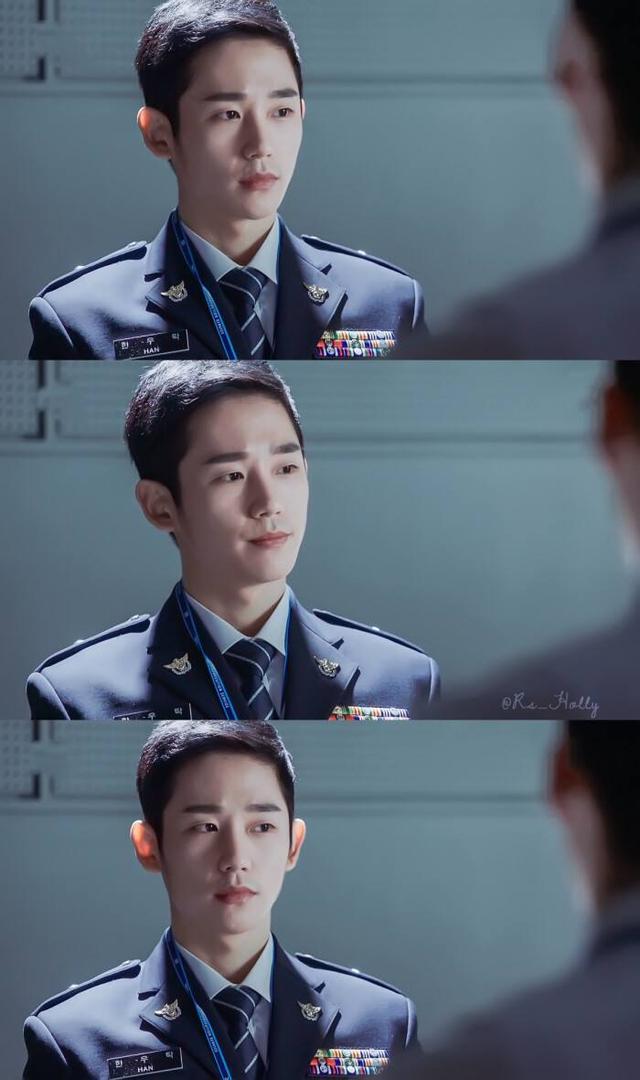 《当你沉睡时》,李钟硕的男主和丁海寅的警察小哥哥,更爱哪个