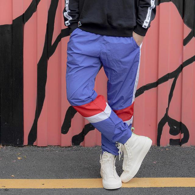 新式校服你穿过吗?趣味卫裤让你刮目相看