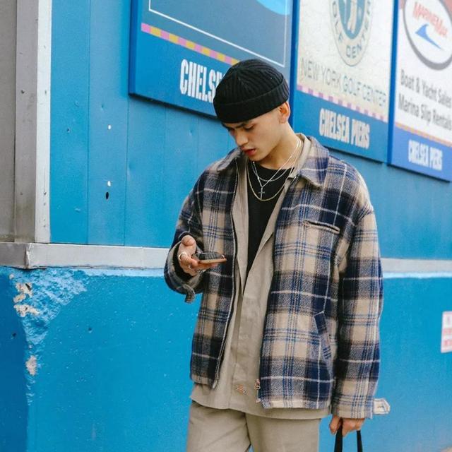 另类时尚外套,像素超人轻松玩转小众搭配