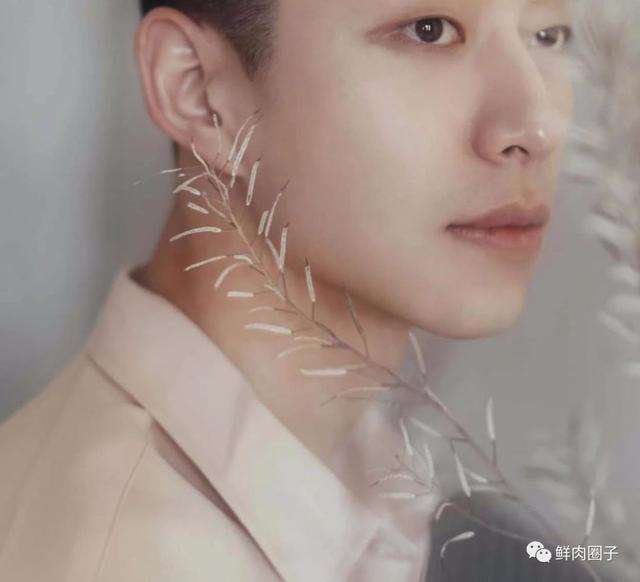 刷完这波肌肉小奶狗!网友:只恨我不是肖一遣