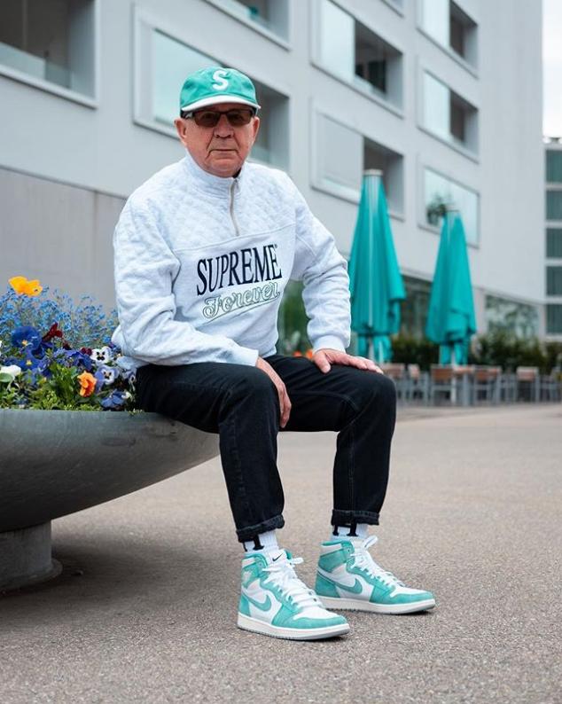 74岁还在追潮流,通过搭配分享,拥有82万粉丝