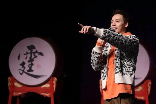 连帽卫衣个个都在穿,怎样才能脱颖而出?看陈伟霆的造型就知道了