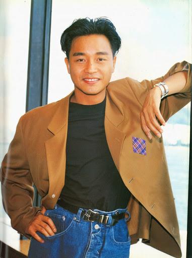 张国荣穿衣造型曾引争议,30年前的风格,在当今依旧是潮流