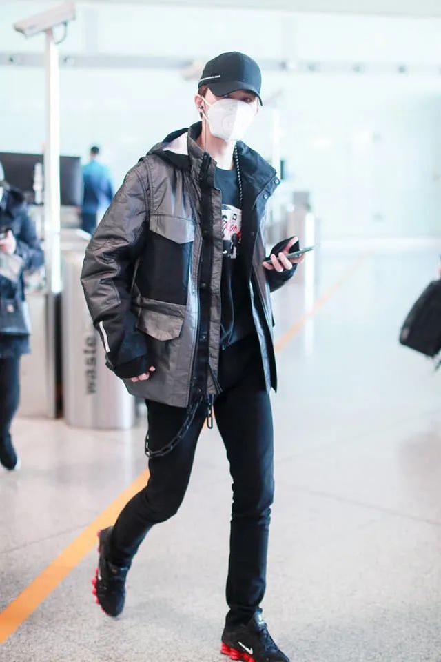 朱正廷时髦造型,搭配风格很独特,轻松穿出潮流范