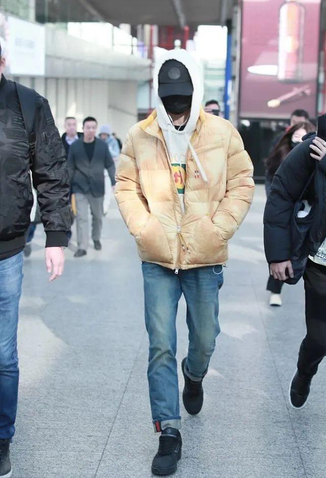 朱正廷时髦造型,搭配风格很独特,轻松穿出潮流范