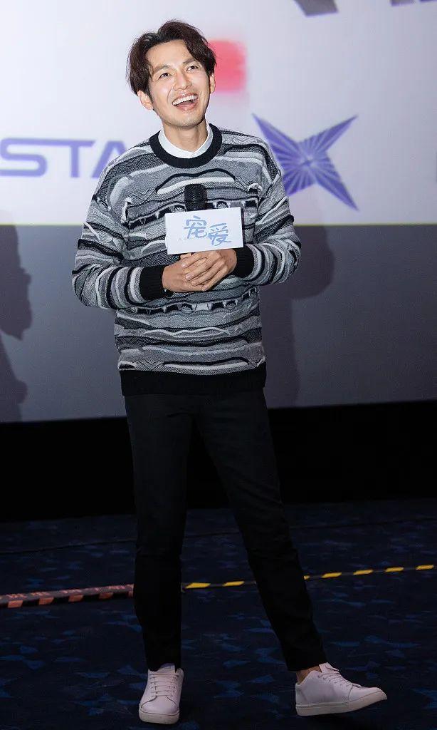 钟汉良帅气造型,这哪像45岁?造型青春时髦