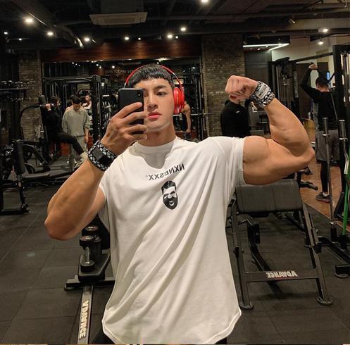 3年打造型男身材,臂围45公分,太强悍了