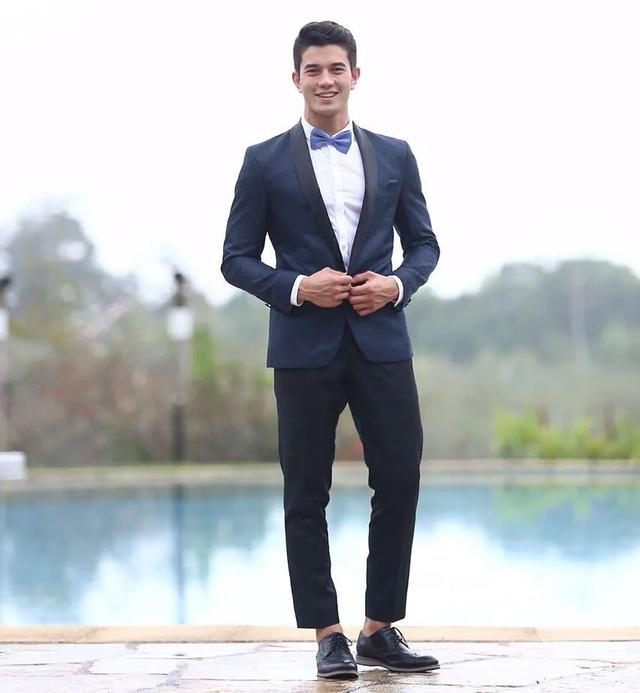 巴西肌肉小哥走红网络,完美身材让网友大呼:酸了!