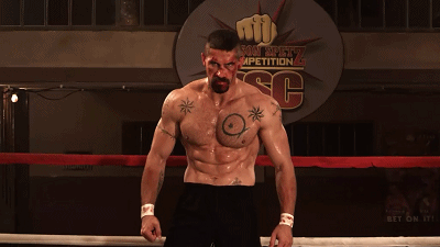 国内媒体眼中的肌肉男!!!