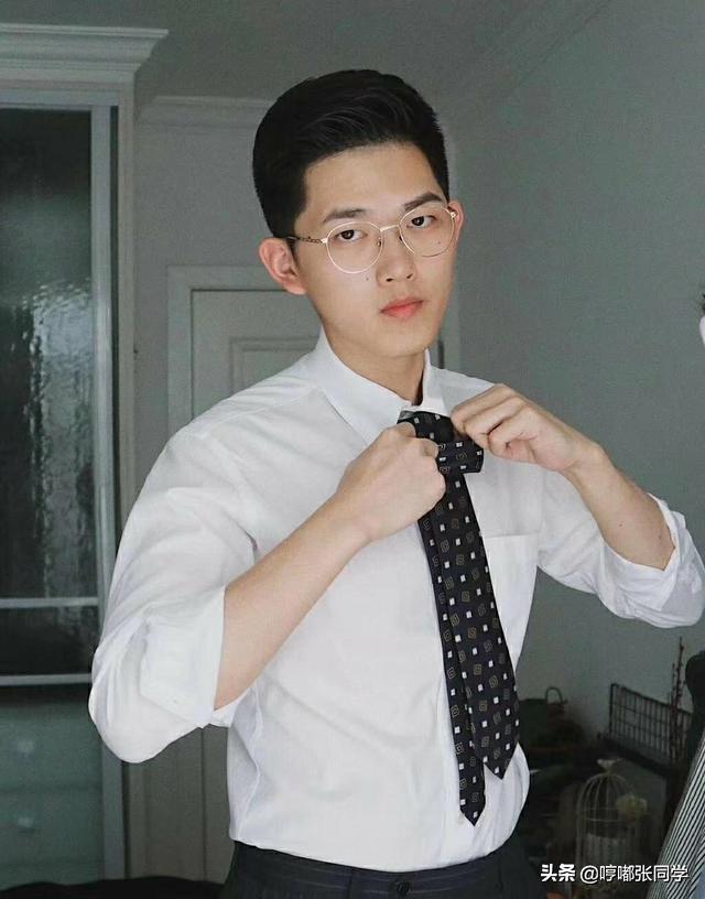 时尚帅气的小哥哥,穿衣风格对男生很重要,会穿衣,才真的有气质