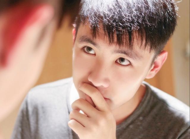 男生“清爽帅气”发型,这几款很好看,适合大部分人