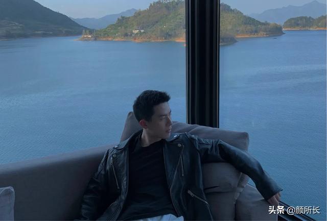 运动型肌肉帅哥,你可以吗?