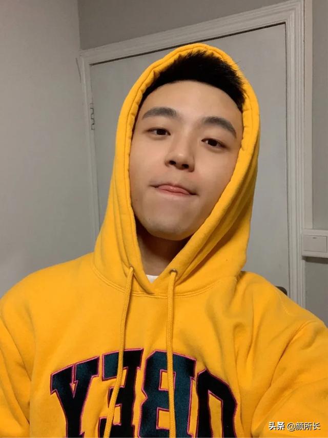 嘿,来签收你的正装男友!