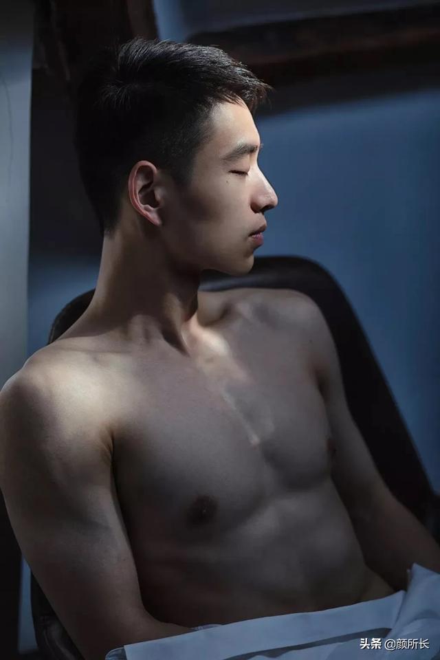 照片被多次盗用的肌肉帅哥,你在不撸帝上见过他照片吗?