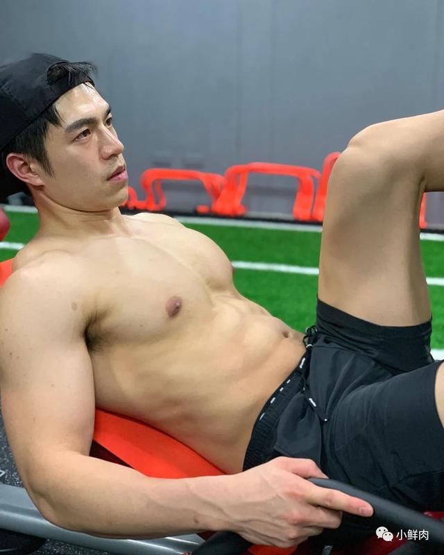 曾经走红的豆花哥陈奕廷长残了?一手好牌打稀烂