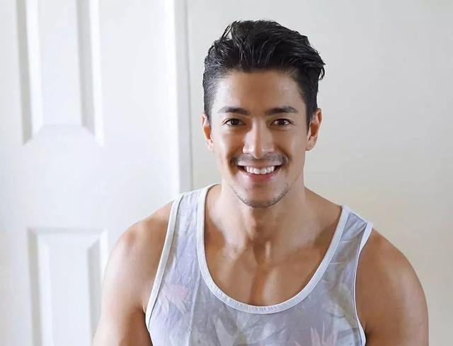 混血熟男被嘲年纪太大,克制欲望6年的他终于翻身了