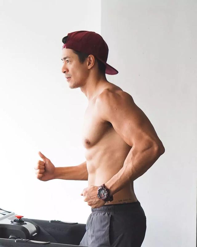 混血熟男被嘲年纪太大,克制欲望6年的他终于翻身了